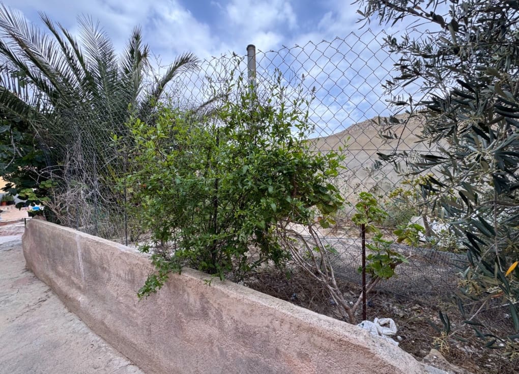 2 bedroom Townhouse for sale in Blanca - € 82,000 (Ref: 9063721)