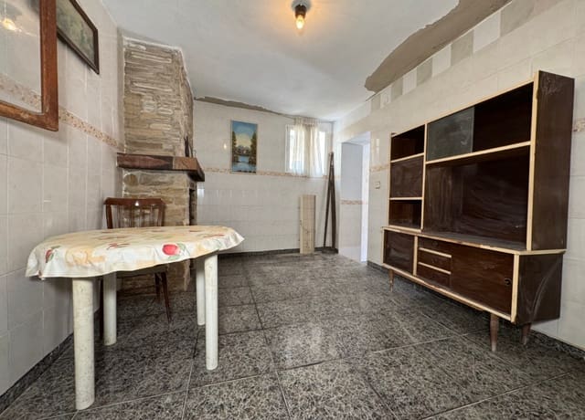 4 bedroom Townhouse for sale in Blanca - € 47,000 (Ref: 9084708)