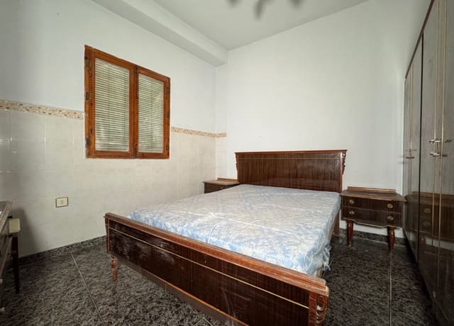 4 bedroom Townhouse for sale in Blanca - € 47,000 (Ref: 9084708)