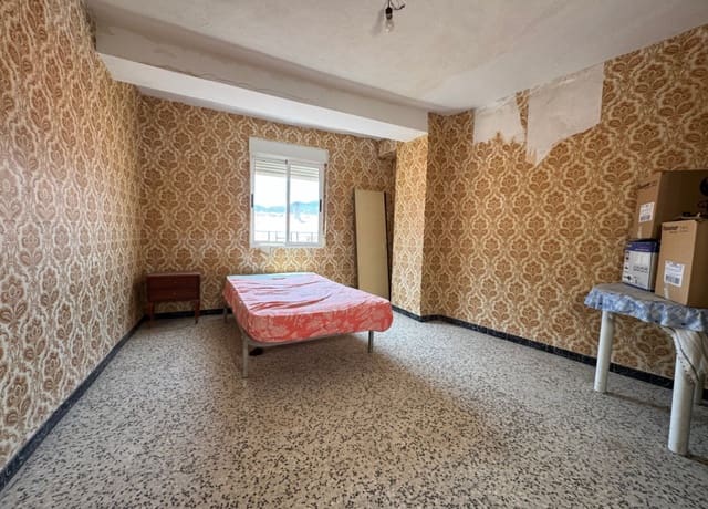 4 bedroom Townhouse for sale in Blanca - € 47,000 (Ref: 9084708)