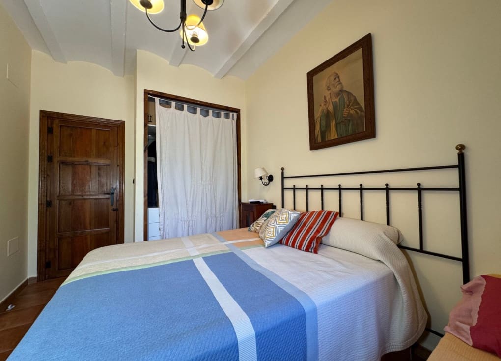 4 soveværelse Finca/Landehus til salg i Ojos med swimmingpool garage - € 636.300 (Ref: 9084813)