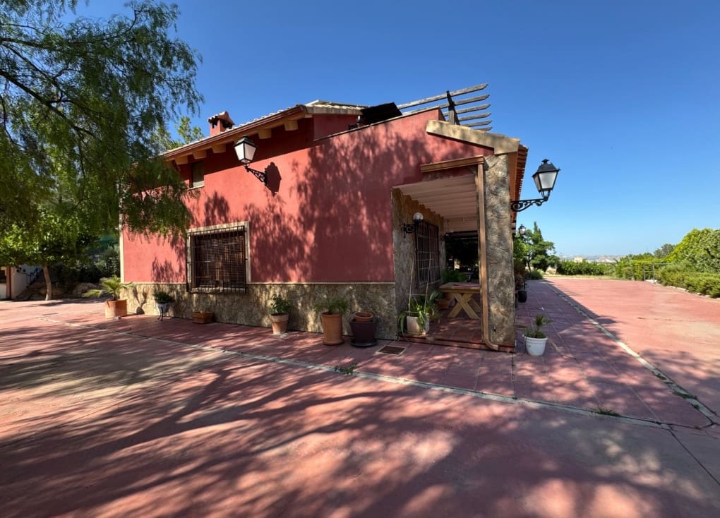 4 soveværelse Finca/Landehus til salg i Ojos med swimmingpool garage - € 636.300 (Ref: 9084813)