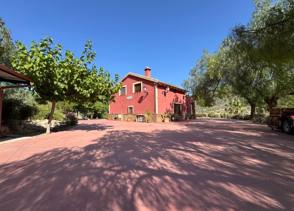 4 soveværelse Finca/Landehus til salg i Ojos med swimmingpool garage - € 636.300 (Ref: 9084813)