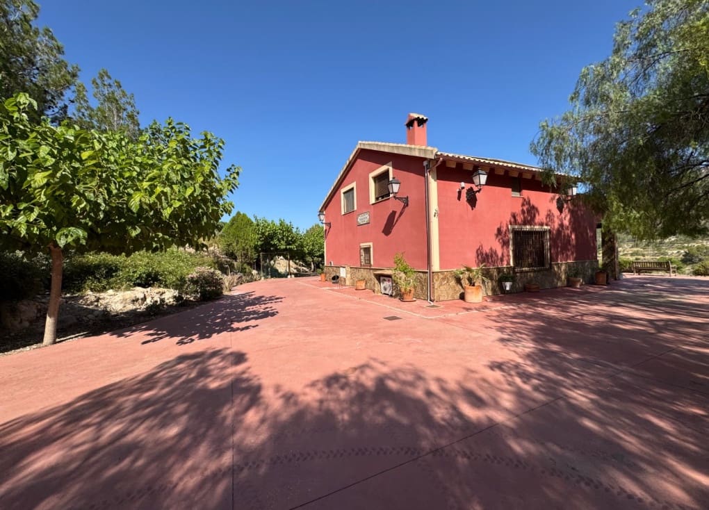 4 soveværelse Finca/Landehus til salg i Ojos med swimmingpool garage - € 636.300 (Ref: 9084813)