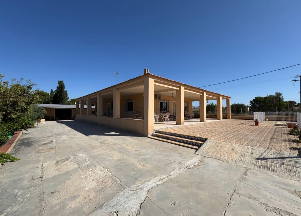 4 soveværelse Villa til salg i Molina de Segura med swimmingpool - € 256.000 (Ref: 9105264)