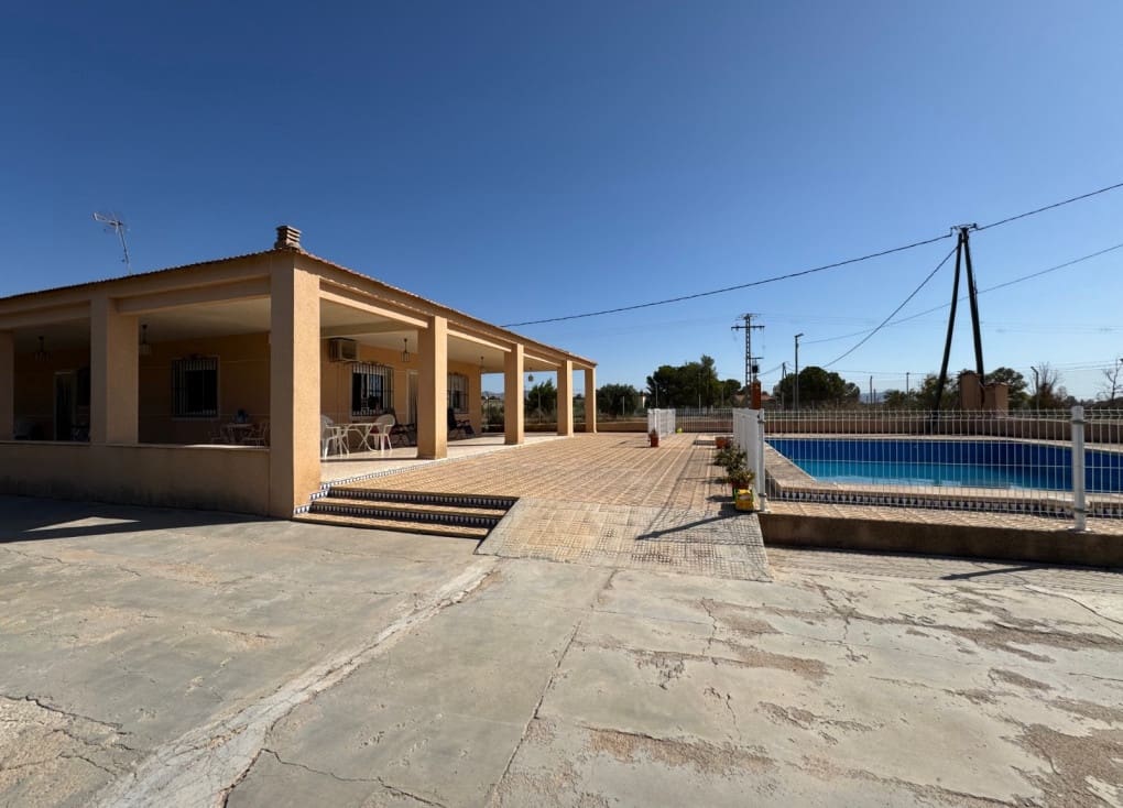 4 soveværelse Villa til salg i Molina de Segura med swimmingpool - € 256.000 (Ref: 9105264)