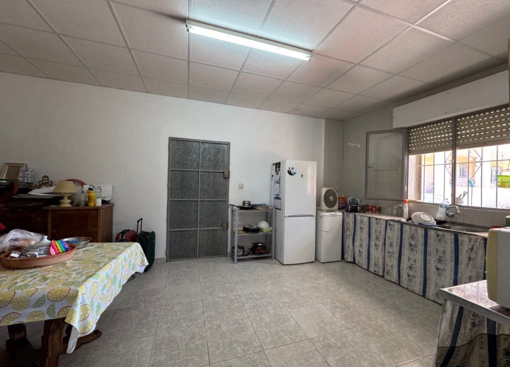 4 soveværelse Villa til salg i Molina de Segura med swimmingpool - € 256.000 (Ref: 9105264)