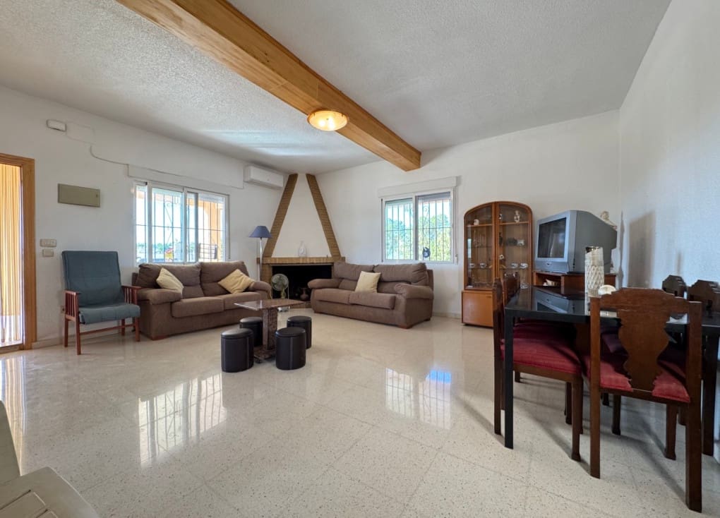 4 soveværelse Villa til salg i Molina de Segura med swimmingpool - € 256.000 (Ref: 9105264)