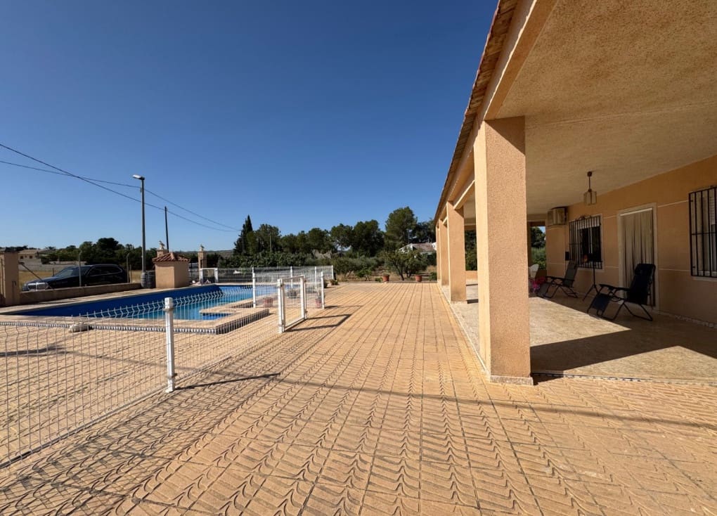 4 soveværelse Villa til salg i Molina de Segura med swimmingpool - € 256.000 (Ref: 9105264)