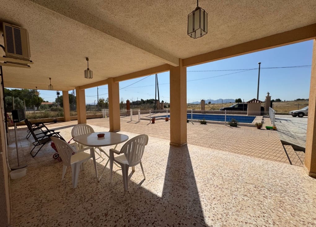 4 soveværelse Villa til salg i Molina de Segura med swimmingpool - € 256.000 (Ref: 9105264)