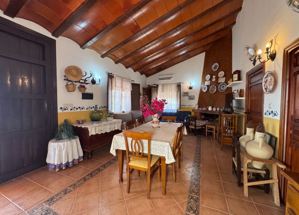 2 soveværelse Finca/Landehus til salg i Ulea med garage - € 163.000 (Ref: 9124282)