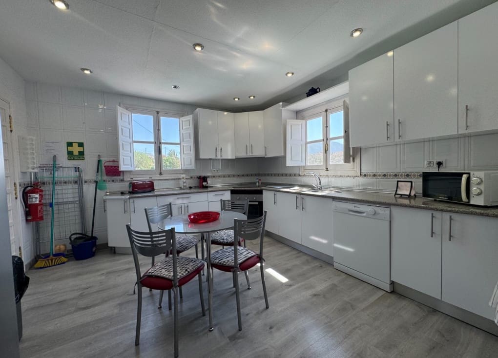 8 soveværelse Villa til salg i Blanca med swimmingpool garage - € 599.000 (Ref: 9148025)