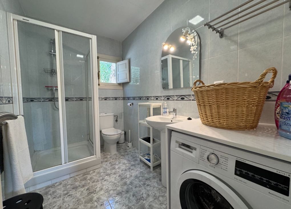 8 soveværelse Villa til salg i Blanca med swimmingpool garage - € 599.000 (Ref: 9148025)