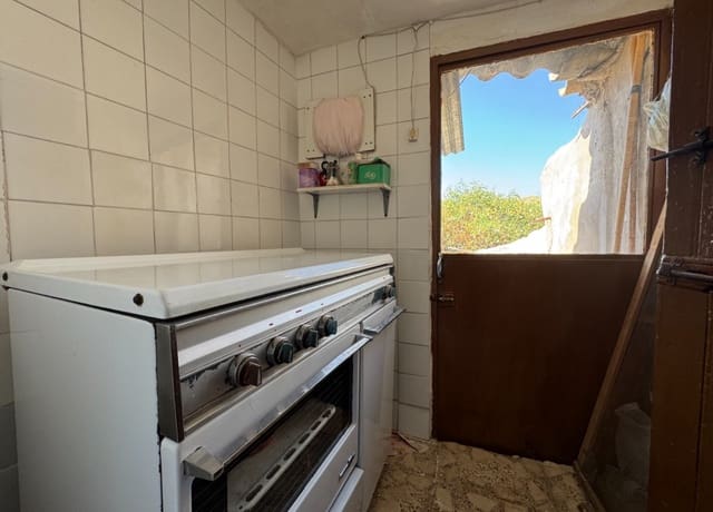 4 bedroom Townhouse for sale in Blanca - € 38,000 (Ref: 9160054)