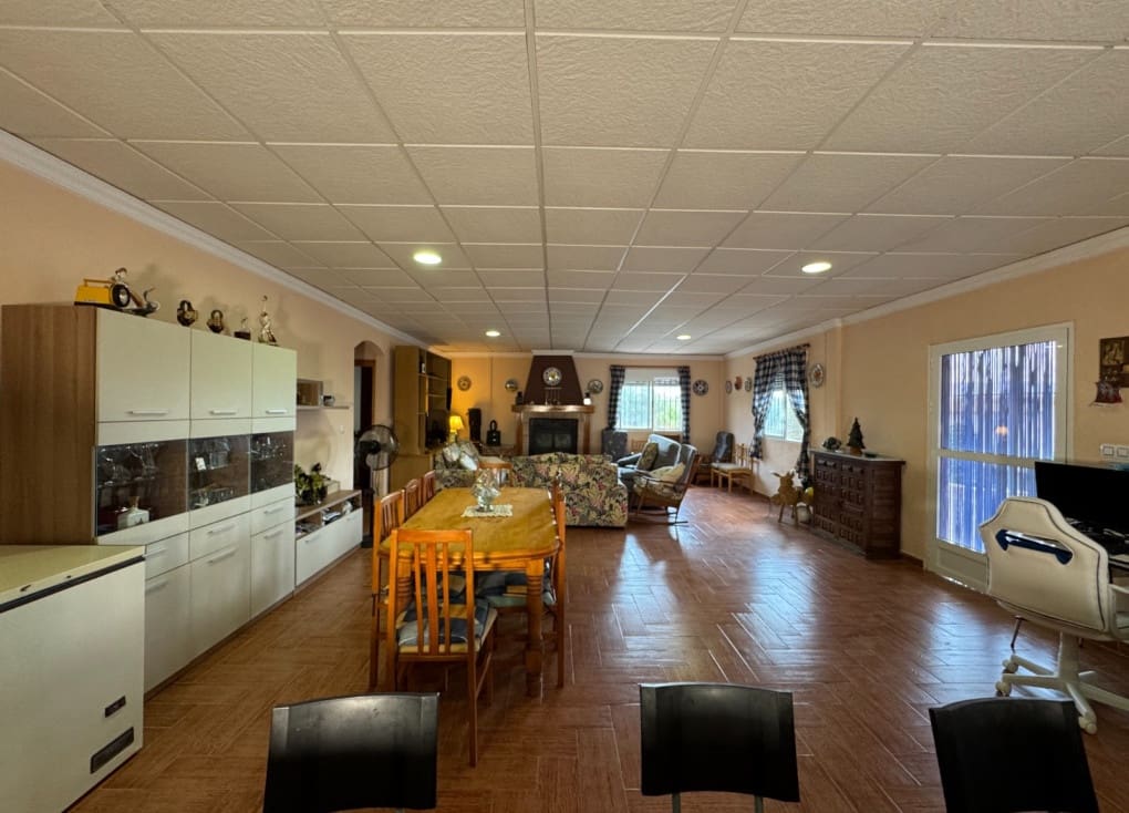 3 soveværelse Finca/Landehus til salg i Cieza med swimmingpool garage - € 219.000 (Ref: 9199868)