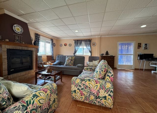 3 slaapkamer Finca/Landhuis te koop in Cieza met zwembad garage - € 219.000 (Ref: 9199868)