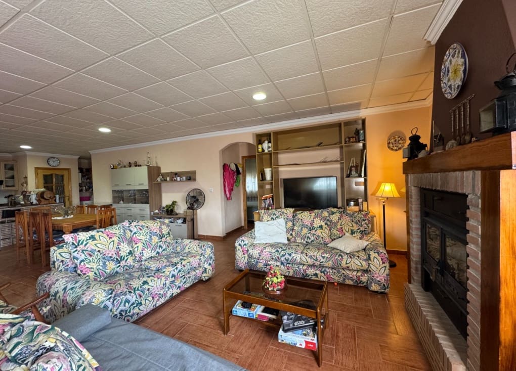 3 soveværelse Finca/Landehus til salg i Cieza med swimmingpool garage - € 219.000 (Ref: 9199868)