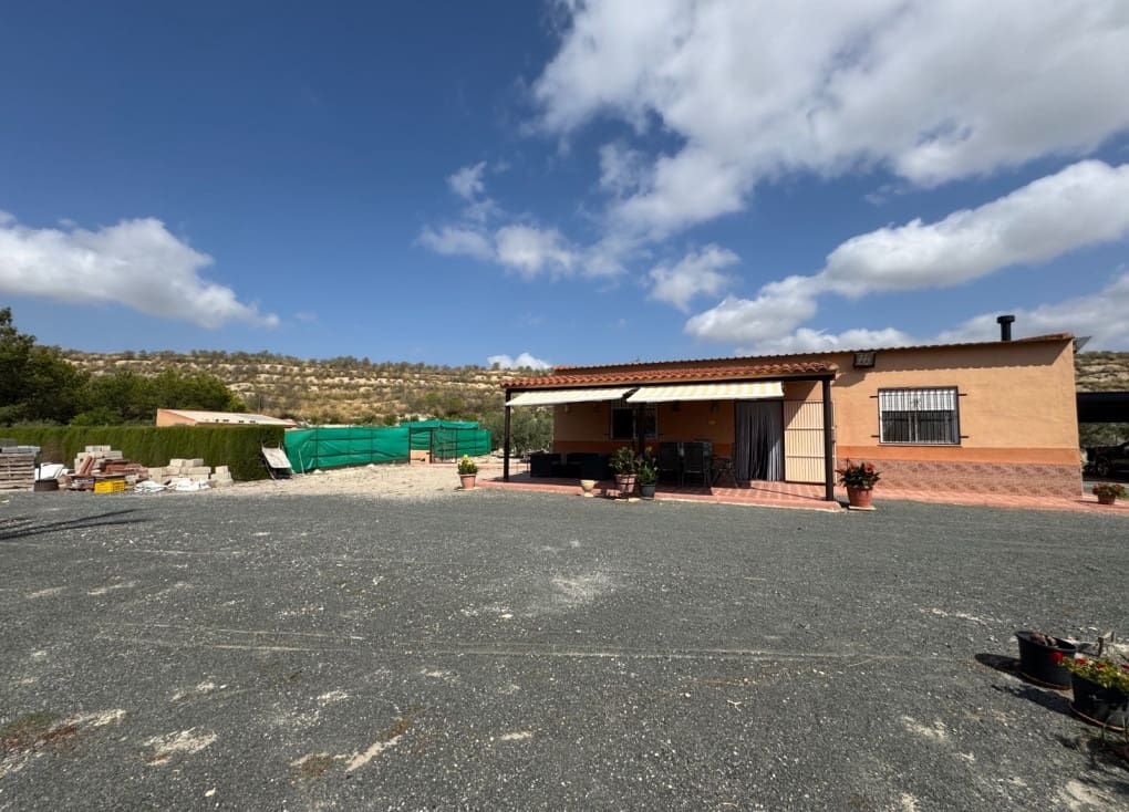 3 soveværelse Finca/Landehus til salg i Cieza med swimmingpool garage - € 219.000 (Ref: 9199868)