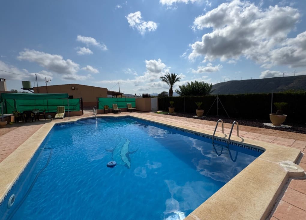 3 soveværelse Finca/Landehus til salg i Cieza med swimmingpool garage - € 219.000 (Ref: 9199868)
