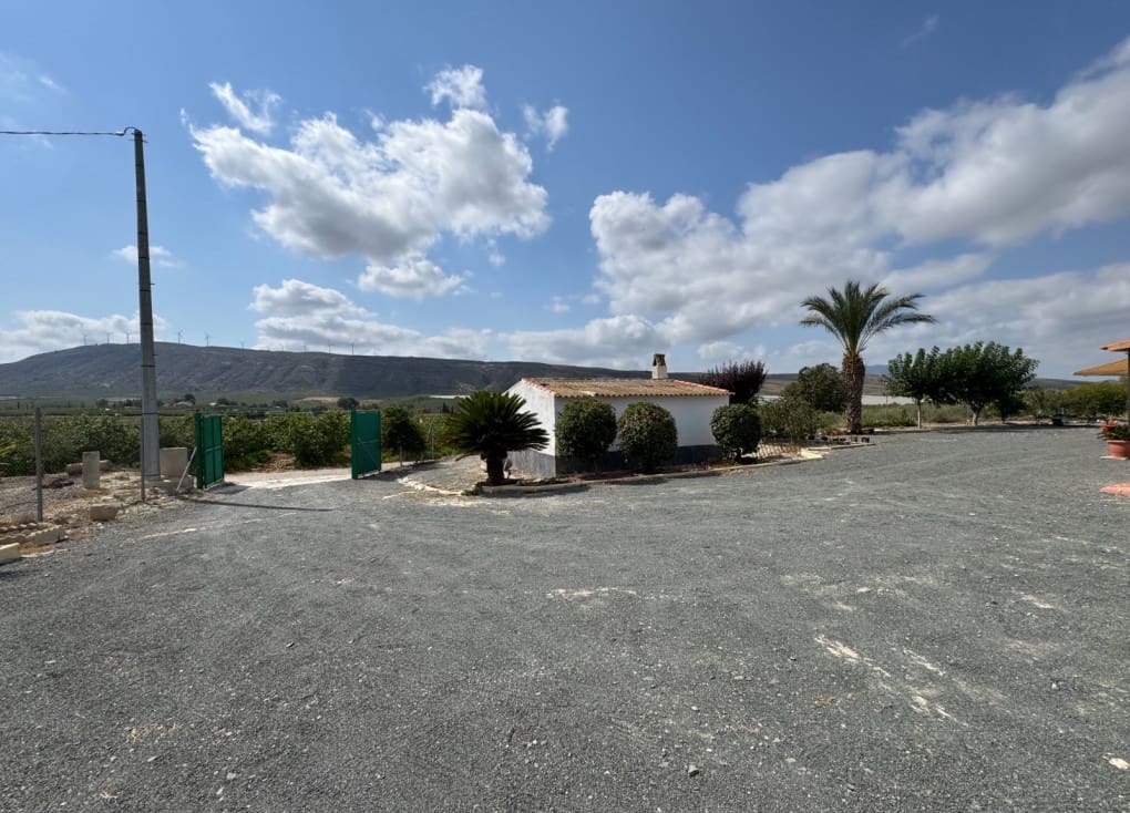 3 soveværelse Finca/Landehus til salg i Cieza med swimmingpool garage - € 219.000 (Ref: 9199868)