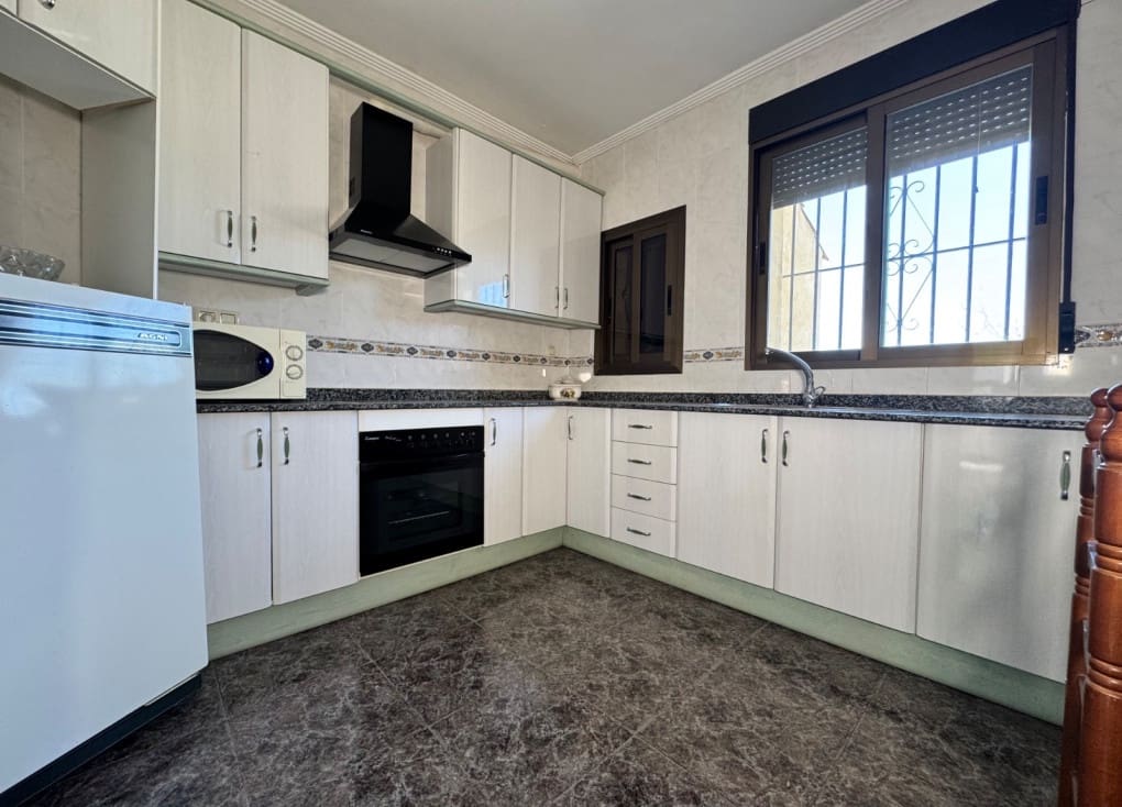 4 soveværelse Finca/Landehus til salg i Cieza med garage - € 254.000 (Ref: 9311153)