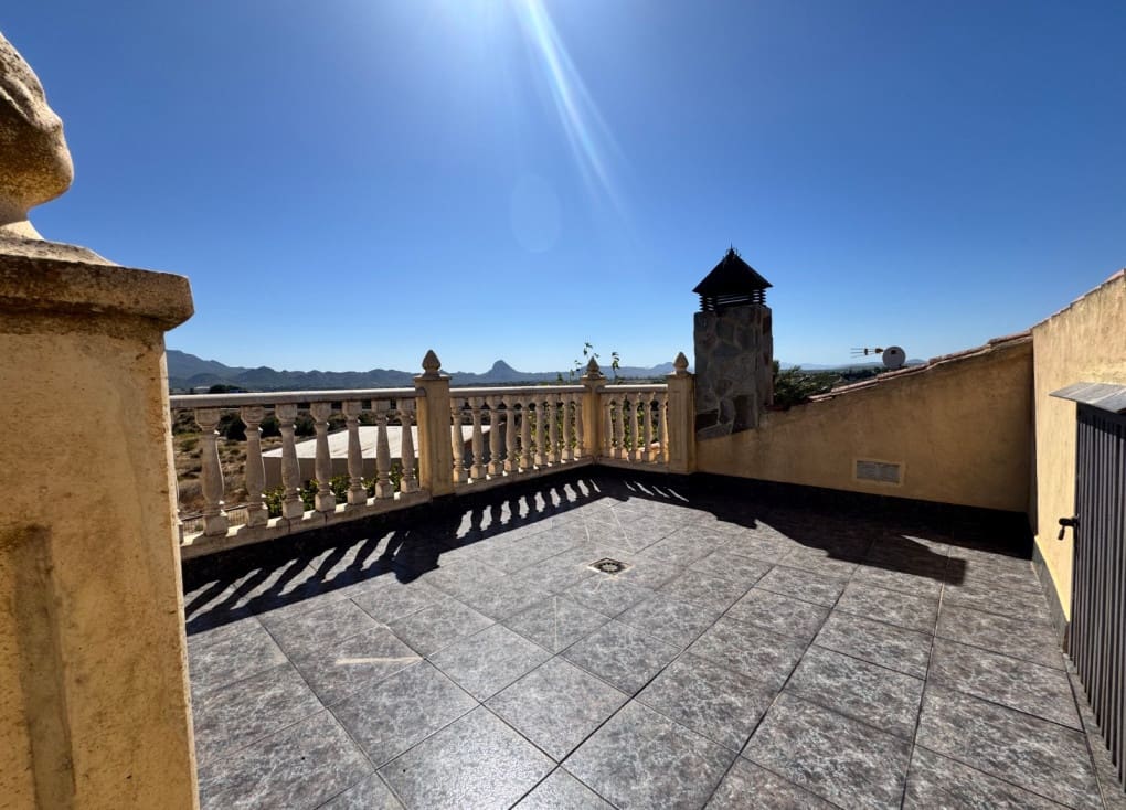 4 soveværelse Finca/Landehus til salg i Cieza med garage - € 254.000 (Ref: 9311153)