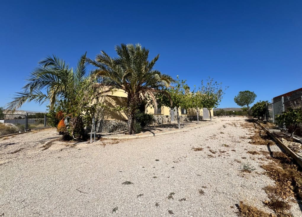 4 soveværelse Finca/Landehus til salg i Cieza med garage - € 254.000 (Ref: 9311153)