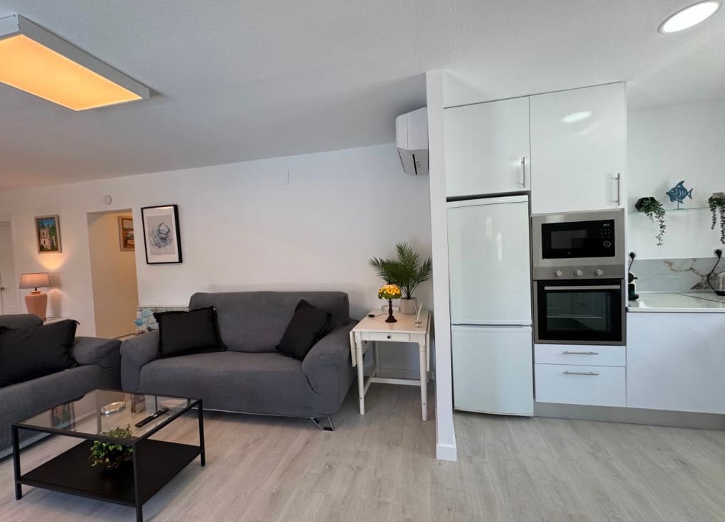 3 bedroom Villa for sale in Blanca with pool garage - € 224,000 (Ref: 9363543)