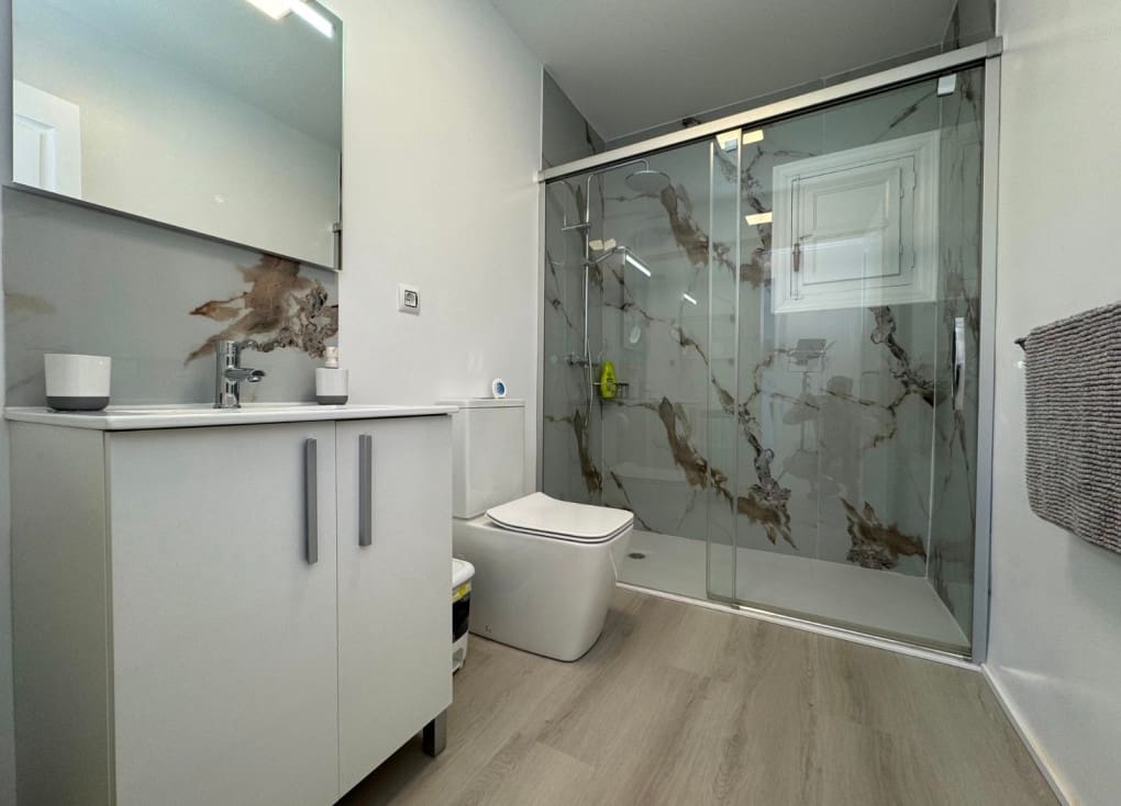 3 bedroom Villa for sale in Blanca with pool garage - € 224,000 (Ref: 9363543)