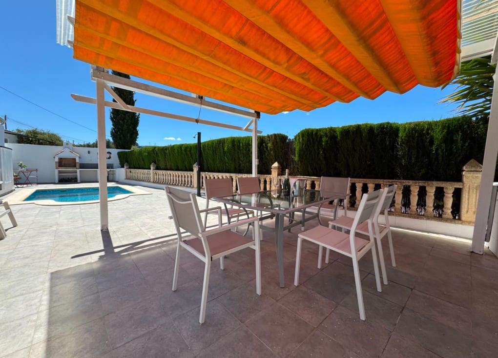 3 bedroom Villa for sale in Blanca with pool garage - € 224,000 (Ref: 9363543)