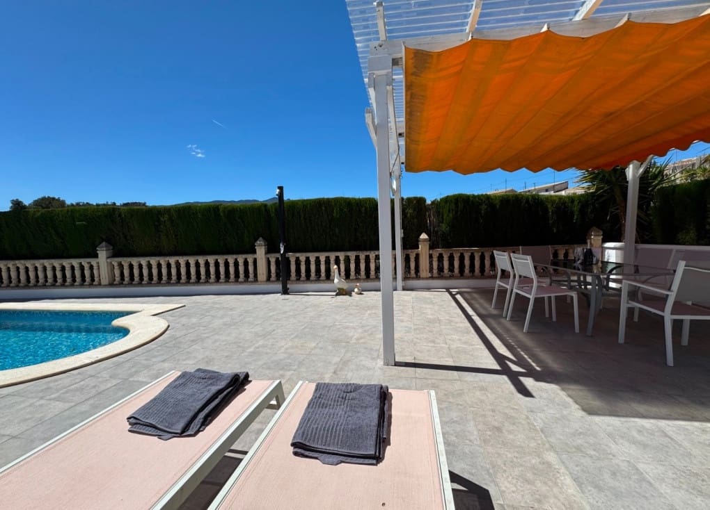 3 bedroom Villa for sale in Blanca with pool garage - € 224,000 (Ref: 9363543)