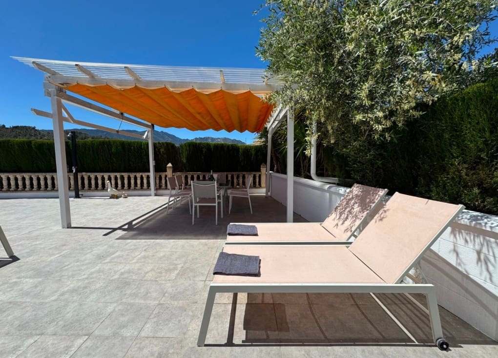 3 bedroom Villa for sale in Blanca with pool garage - € 224,000 (Ref: 9363543)