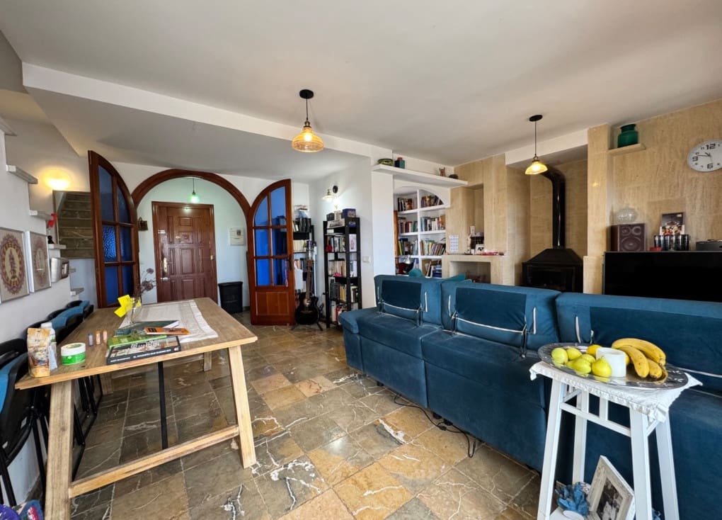 3 sypialnia Finka/Dom wiejski na sprzedaż w Ojos z garażem - 360 000 € (Ref: 9400210)