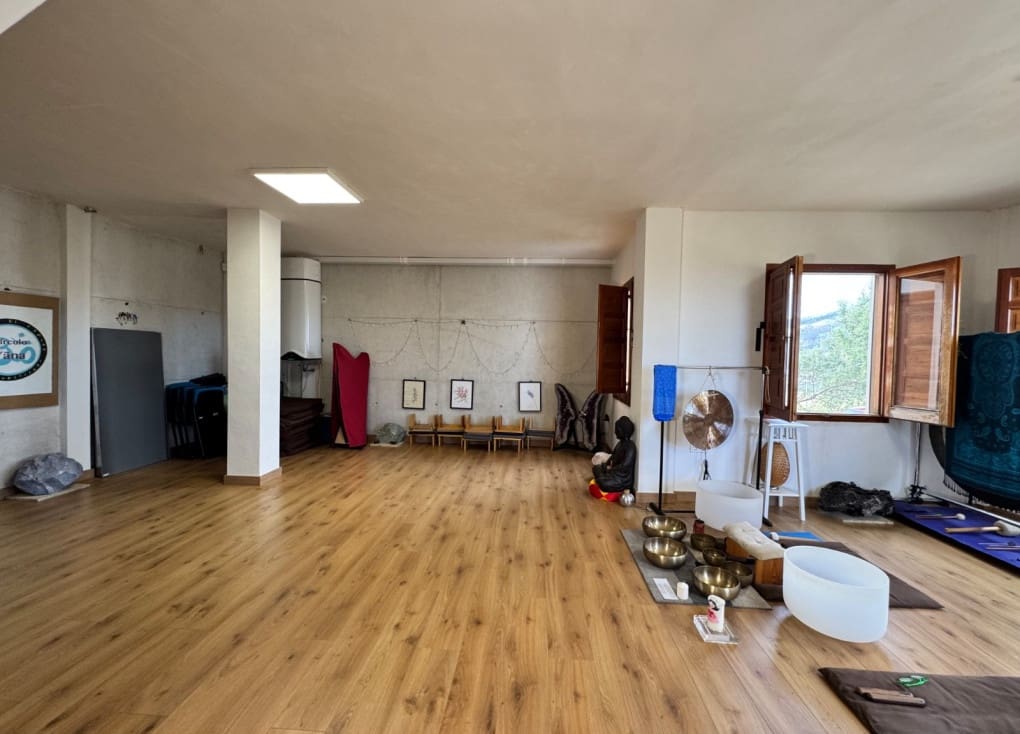 3 sypialnia Finka/Dom wiejski na sprzedaż w Ojos z garażem - 360 000 € (Ref: 9400210)