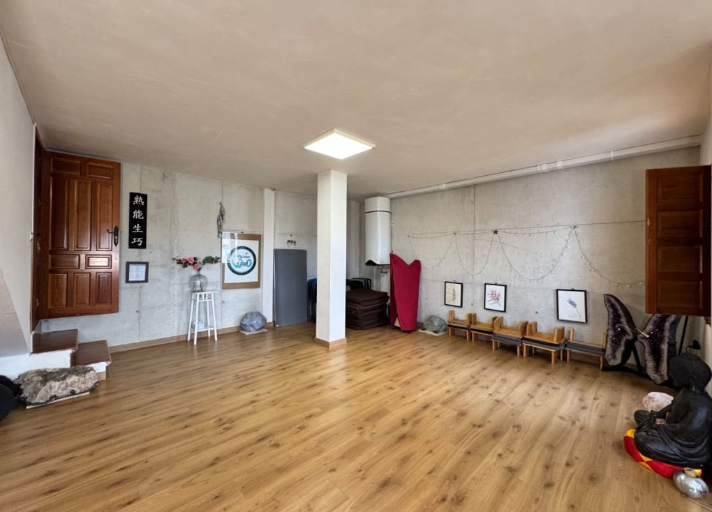 3 sypialnia Finka/Dom wiejski na sprzedaż w Ojos z garażem - 360 000 € (Ref: 9400210)