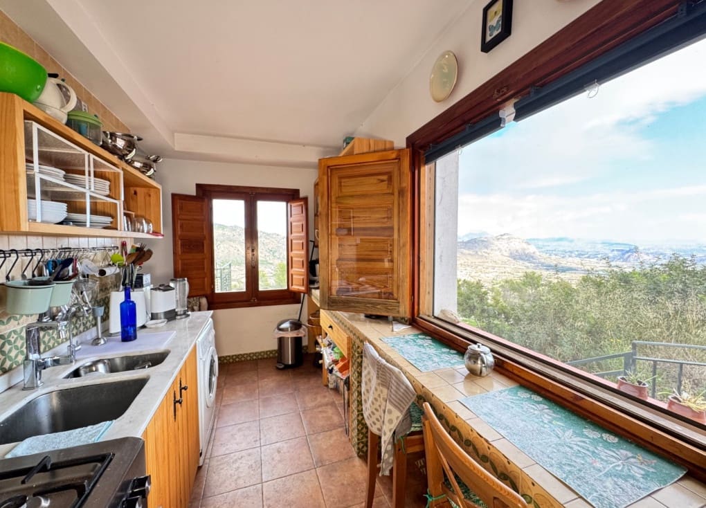 3 sypialnia Finka/Dom wiejski na sprzedaż w Ojos z garażem - 360 000 € (Ref: 9400210)