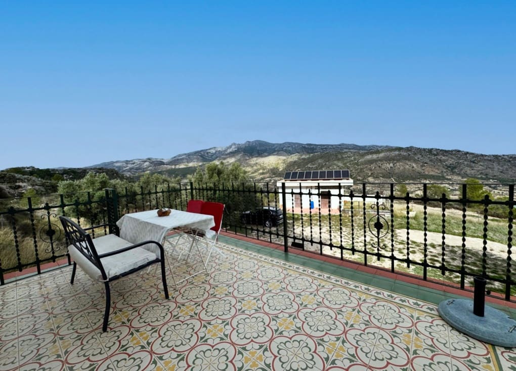 3 sypialnia Finka/Dom wiejski na sprzedaż w Ojos z garażem - 360 000 € (Ref: 9400210)