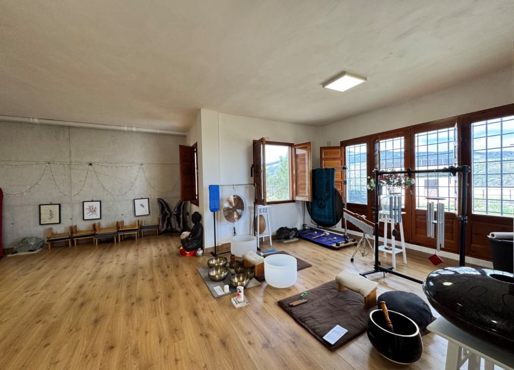 3 sypialnia Finka/Dom wiejski na sprzedaż w Ojos z garażem - 360 000 € (Ref: 9400210)