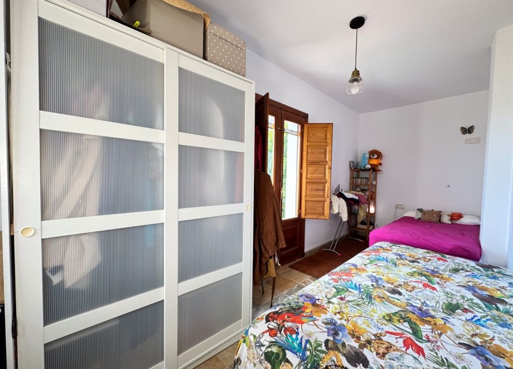 3 sypialnia Finka/Dom wiejski na sprzedaż w Ojos z garażem - 360 000 € (Ref: 9400210)