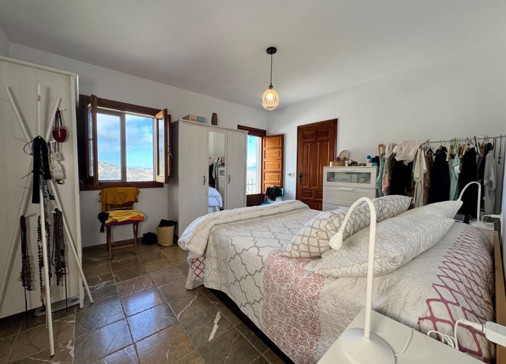 3 sypialnia Finka/Dom wiejski na sprzedaż w Ojos z garażem - 360 000 € (Ref: 9400210)