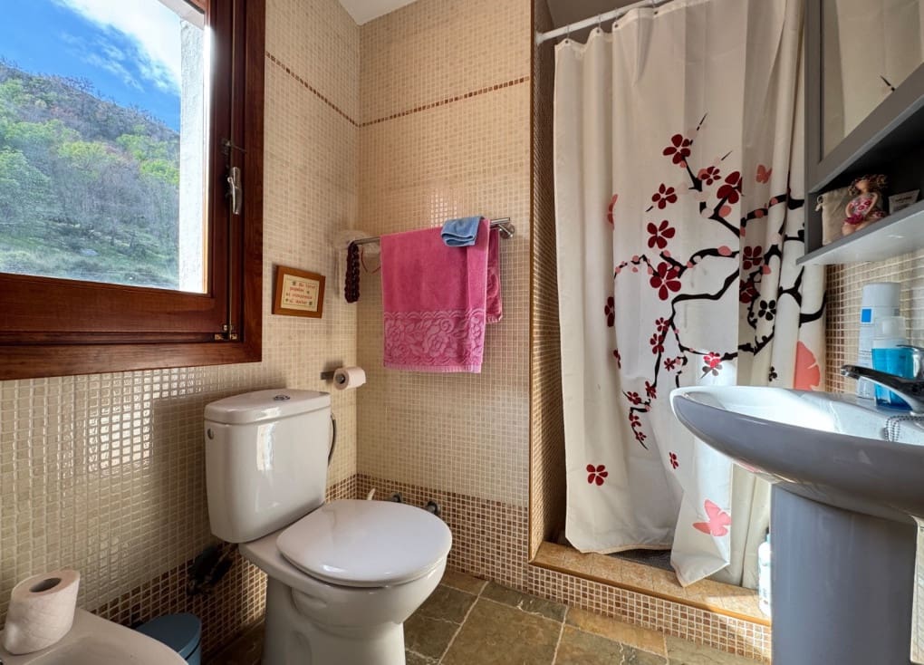 3 sypialnia Finka/Dom wiejski na sprzedaż w Ojos z garażem - 360 000 € (Ref: 9400210)