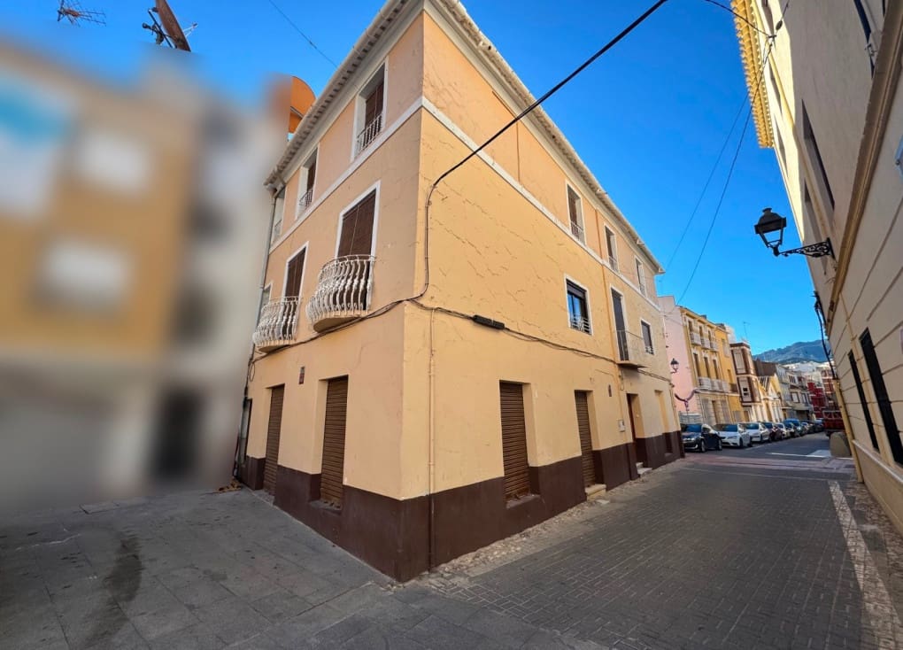 7 slaapkamer Huis te koop in Blanca - € 199.000 (Ref: 9406944)