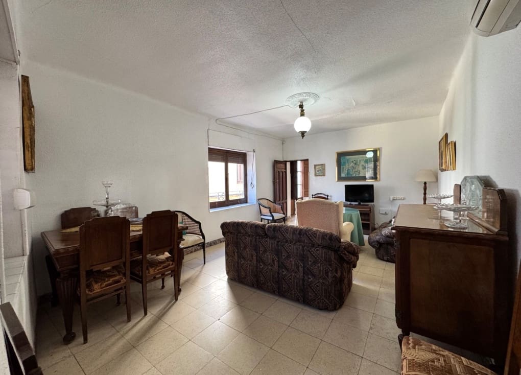 7 slaapkamer Huis te koop in Blanca - € 199.000 (Ref: 9406944)