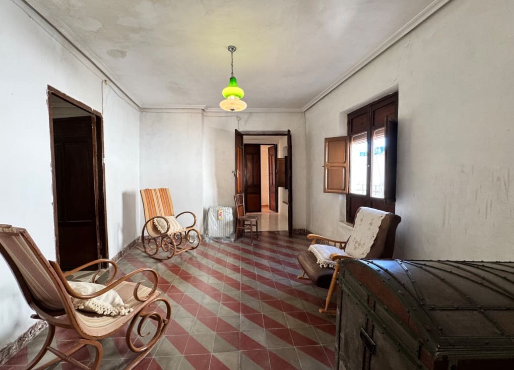 7 slaapkamer Huis te koop in Blanca - € 199.000 (Ref: 9406944)