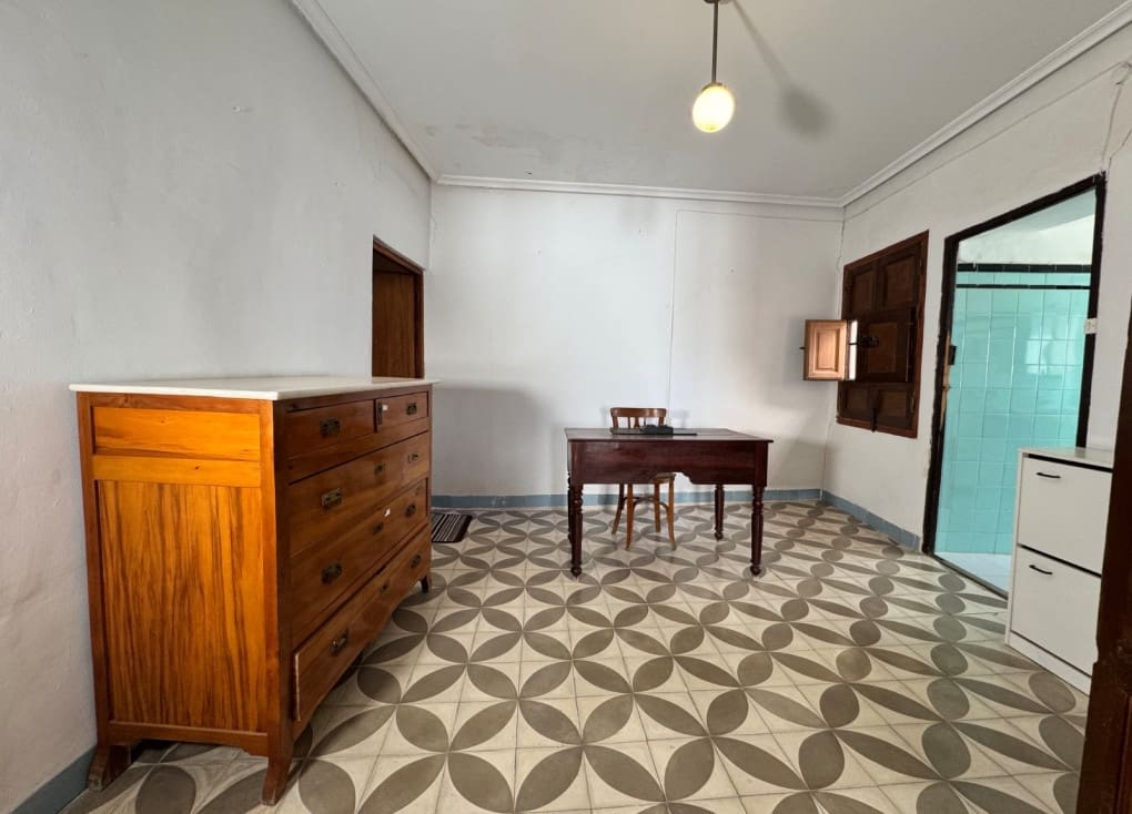 7 slaapkamer Huis te koop in Blanca - € 199.000 (Ref: 9406944)