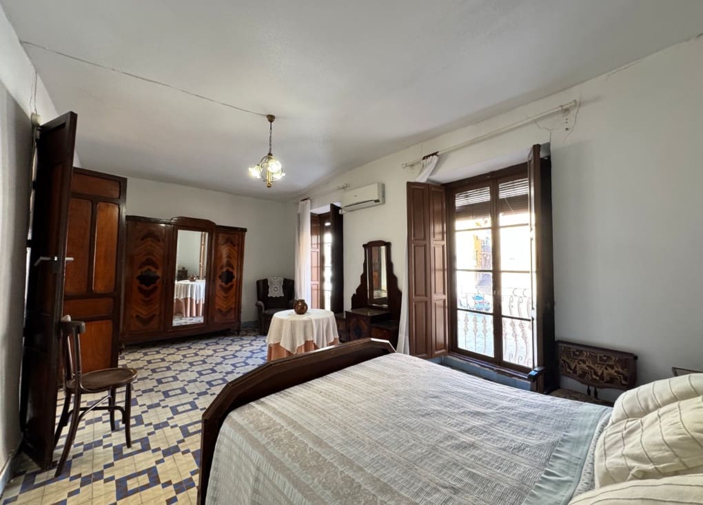 7 slaapkamer Huis te koop in Blanca - € 199.000 (Ref: 9406944)