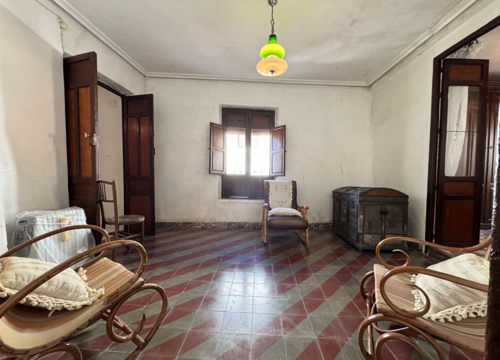 7 slaapkamer Huis te koop in Blanca - € 199.000 (Ref: 9406944)