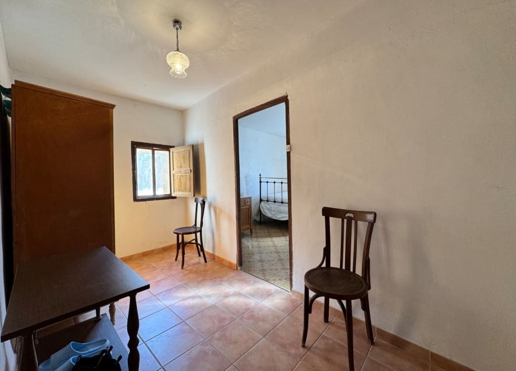 7 slaapkamer Huis te koop in Blanca - € 199.000 (Ref: 9406944)