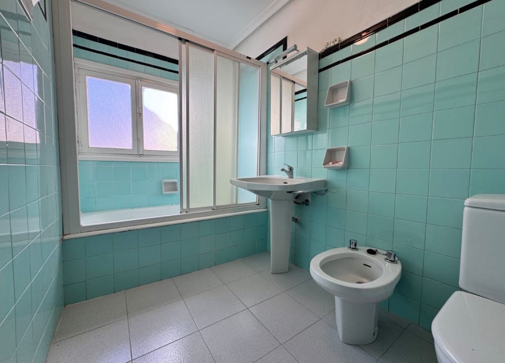 7 slaapkamer Huis te koop in Blanca - € 199.000 (Ref: 9406944)