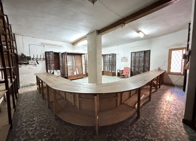 7 bedroom Townhouse for sale in Blanca - € 199,000 (Ref: 9406944)